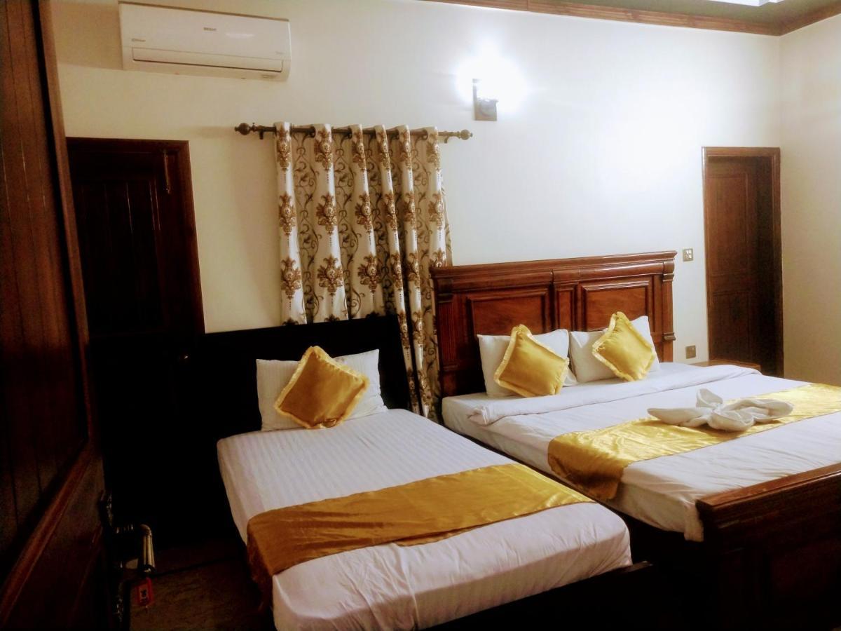 Luxury Living Rooms Near Agha Khan, Millennium, Nueplex Karachi Exterior foto